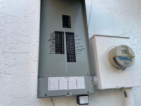 1721 NW 86th Ave, Plantation FL 33322