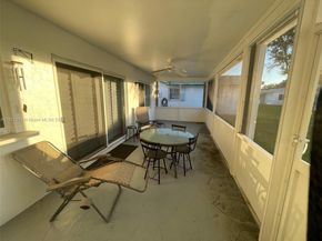 1721 NW 86th Ave, Plantation FL 33322