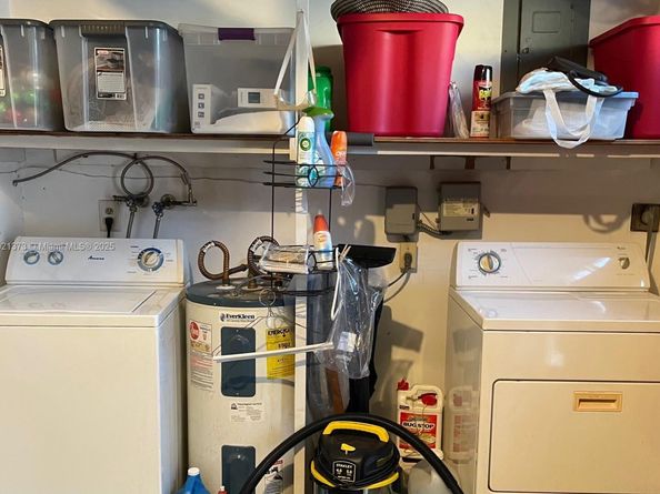 1721 NW 86th Ave, Plantation FL 33322