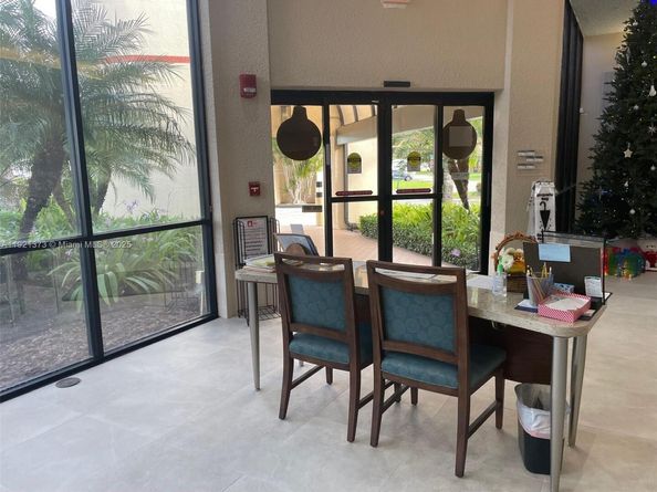 1721 NW 86th Ave, Plantation FL 33322