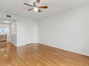 3970 Oaks Clubhouse Dr 407, Pompano Beach FL 33069