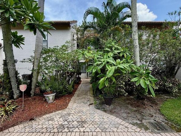 9703 N New River Canal Rd 102, Plantation FL 33324