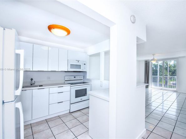 16950 W Dixie Hwy B320, North Miami Beach FL 33160
