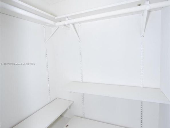 16950 W Dixie Hwy B320, North Miami Beach FL 33160