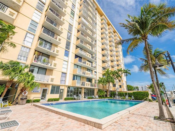 2350 NE 135th St 812, North Miami FL 33181