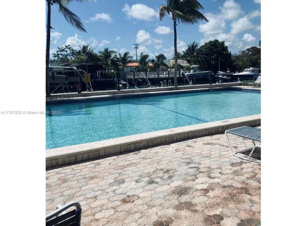2350 NE 135th St 812, North Miami FL 33181