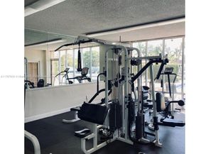 2350 NE 135th St 812, North Miami FL 33181