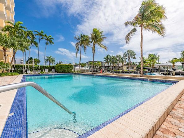 2350 NE 135th St 812, North Miami FL 33181