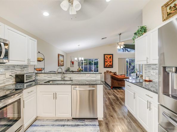 7390 Lugano Dr, Boynton Beach FL 33437