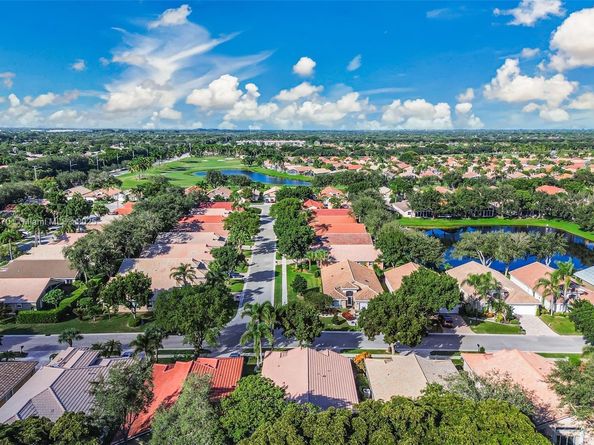 7390 Lugano Dr, Boynton Beach FL 33437
