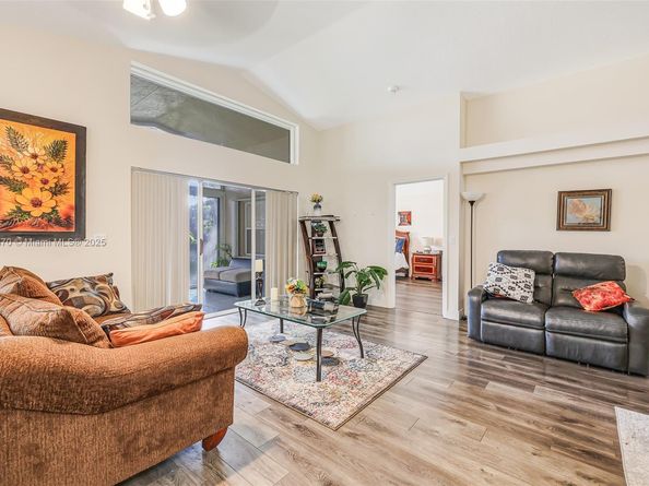 7390 Lugano Dr, Boynton Beach FL 33437