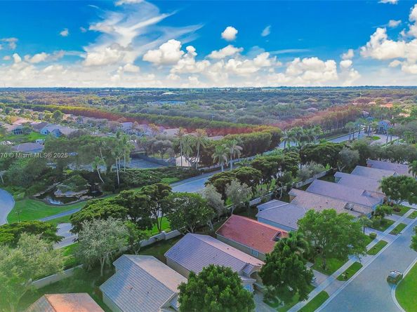 7390 Lugano Dr, Boynton Beach FL 33437