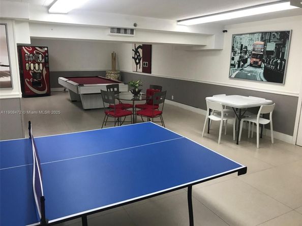 100 Lincoln Rd 702, Miami Beach FL 33139