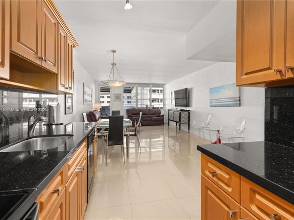 100 Lincoln Rd 702, Miami Beach FL 33139
