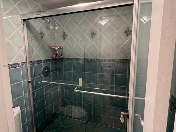 100 Lincoln Rd 702, Miami Beach FL 33139