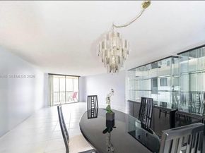 3800 N Hills Dr 406, Hollywood FL 33021