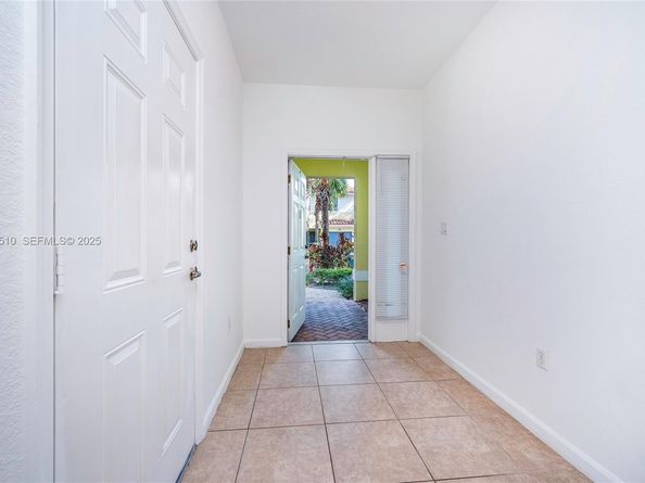 3105 NW 25th Terrace 3105, Oakland Park FL 33309