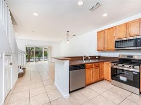 3105 NW 25th Terrace 3105, Oakland Park FL 33309