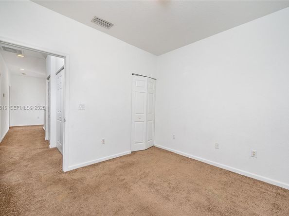 3105 NW 25th Terrace 3105, Oakland Park FL 33309