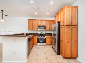 3105 NW 25th Terrace 3105, Oakland Park FL 33309