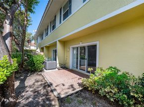 3105 NW 25th Terrace 3105, Oakland Park FL 33309