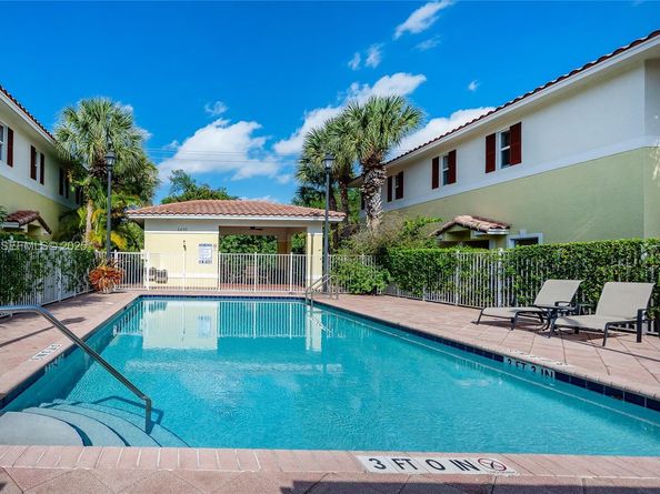 3105 NW 25th Terrace 3105, Oakland Park FL 33309