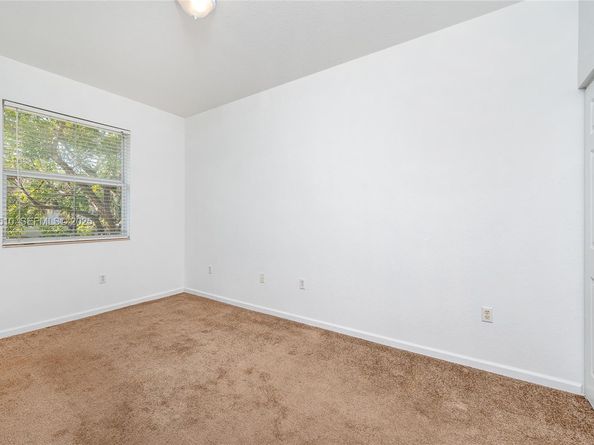 3105 NW 25th Terrace 3105, Oakland Park FL 33309