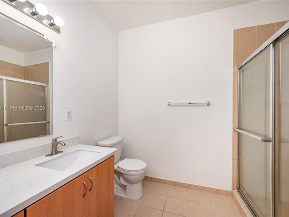 3105 NW 25th Terrace 3105, Oakland Park FL 33309