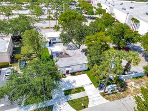 2055 NE 140th St, North Miami Beach FL 33181