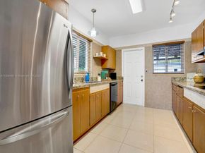 2055 NE 140th St, North Miami Beach FL 33181