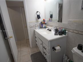 20490 NW 7th Ave 15, Miami Gardens FL 33169