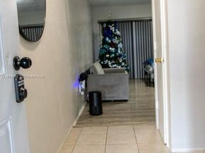 20490 NW 7th Ave 15, Miami Gardens FL 33169