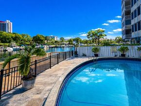 200 Diplomat Pkwy 626, Hallandale Beach FL 33009