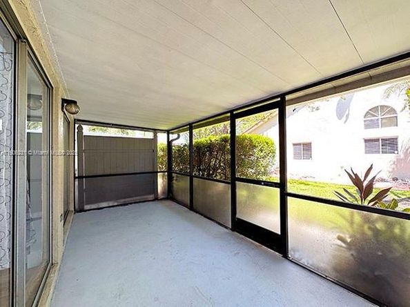 7510 S Pinewalk Dr S 104, Margate FL 33063