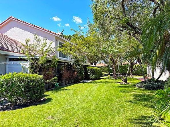 7510 S Pinewalk Dr S 104, Margate FL 33063