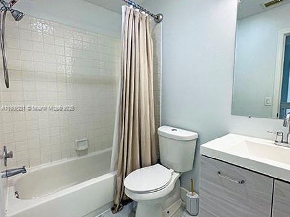 7510 S Pinewalk Dr S 104, Margate FL 33063