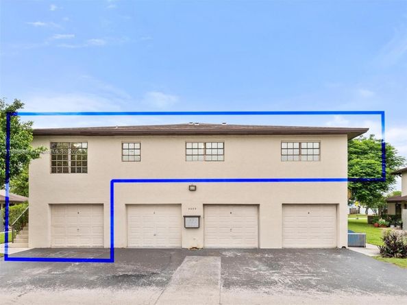 4605 SW 139th Ct 814, Miami FL 33175