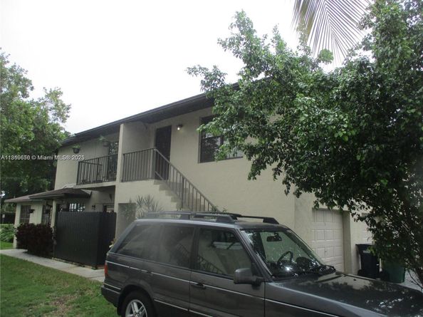 4605 SW 139th Ct 814, Miami FL 33175
