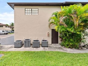 4605 SW 139th Ct 814, Miami FL 33175