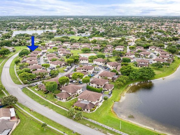 4605 SW 139th Ct 814, Miami FL 33175