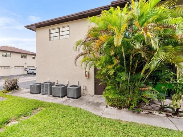 4605 SW 139th Ct 814, Miami FL 33175