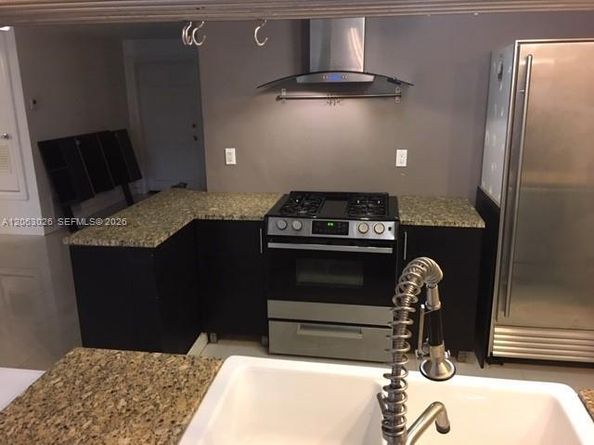 7521 NW 23rd St, Sunrise FL 33313