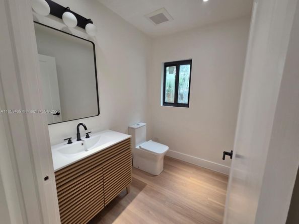 173 NW 107th St, Miami Shores FL 33168