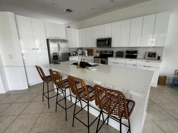 4337 Laurel Pl, Weston FL 33332