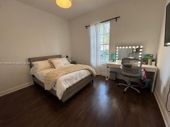 4337 Laurel Pl, Weston FL 33332