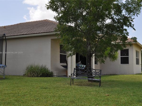 4337 Laurel Pl, Weston FL 33332