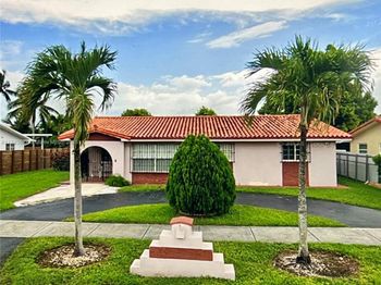 8947 SW 12th St