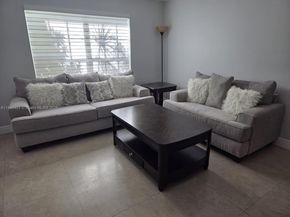 9982 SW 162nd Ct, Miami FL 33196