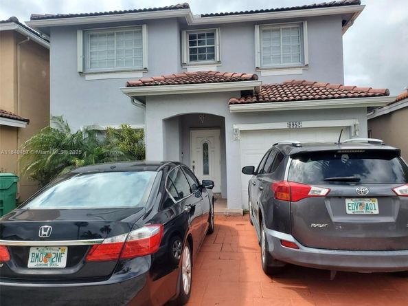 9982 SW 162nd Ct, Miami FL 33196