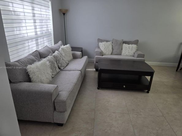 9982 SW 162nd Ct, Miami FL 33196